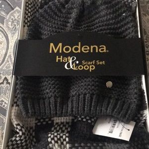 Modena gray hat and check scarf